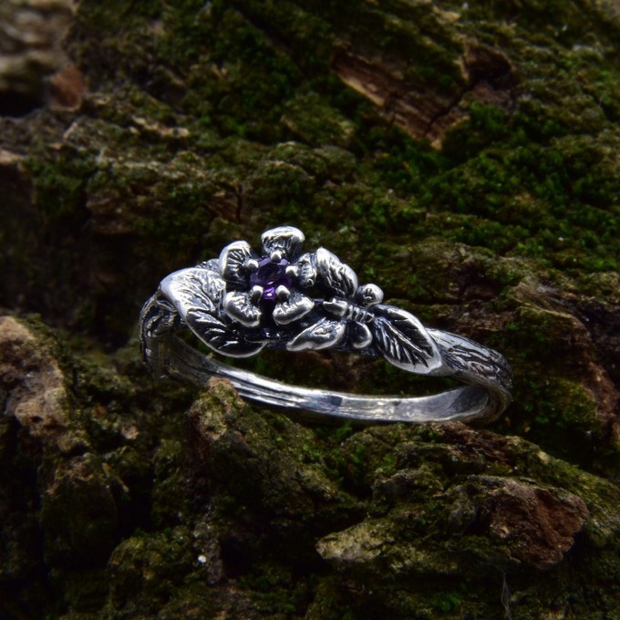 Unusual Sterling Silver Amethyst Minimalist Ring – Delicate Bohemian Design, Nature-Inspired Engagement Ring, Perfect Tiny Gift for Her