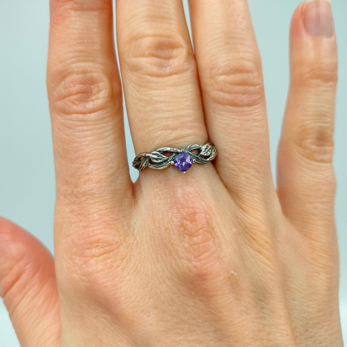 Enchanted Bloom: Gothic Sterling Silver Ring with Amethyst Accent