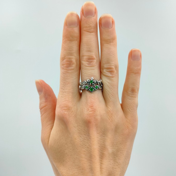 Enchanted Gothic Silver Ring with Emerald Vines