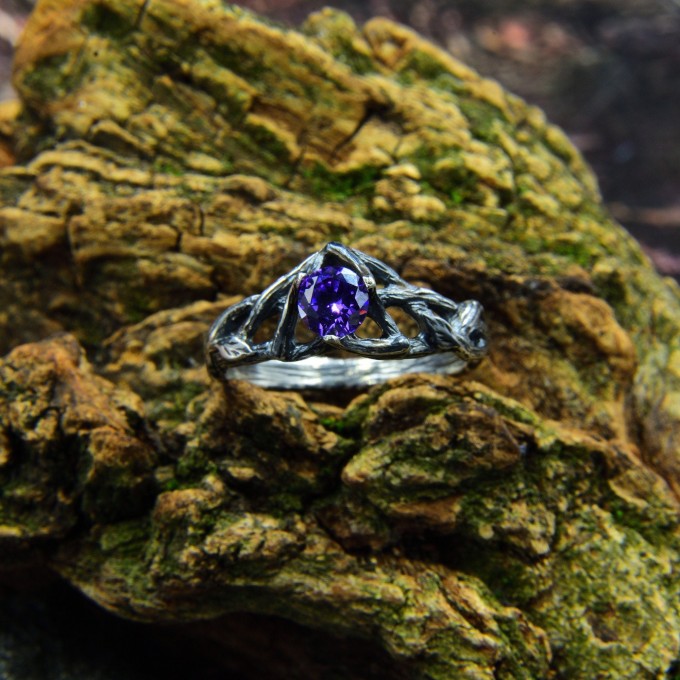 Gothic Amethyst Ring with Elegant Nature-Inspired Design