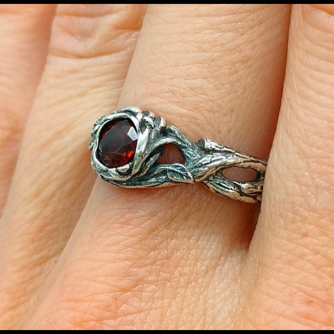 Gothic Ring with Fiery Garnet and Organic Design|Nature-Inspired Wedding Jewelry