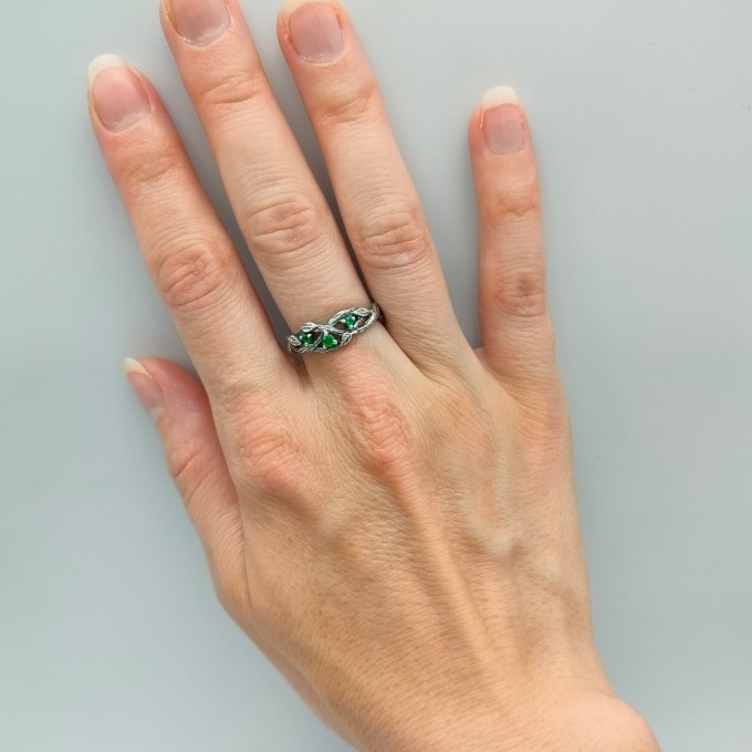Gothic Emerald Ring with Enchanted Ivy Motif