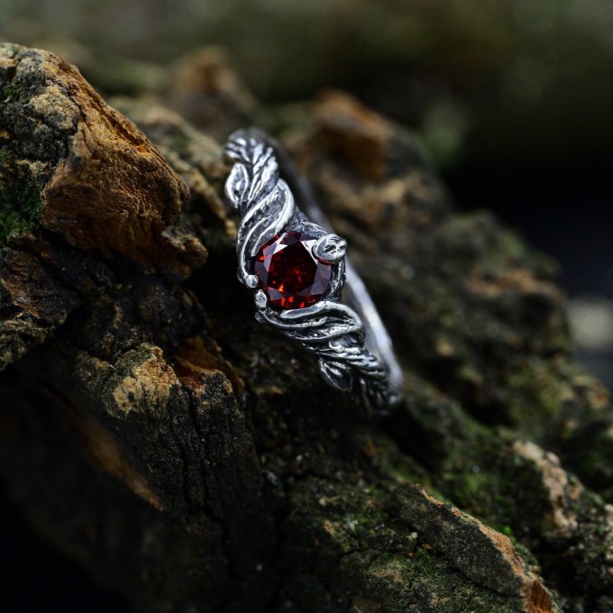 Gothic Garnet Ring with Majestic Flame Motif