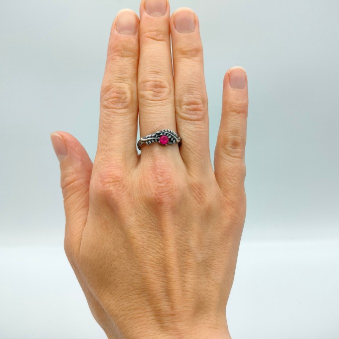 Crimson Flame: Twisted Gothic Ruby Ring