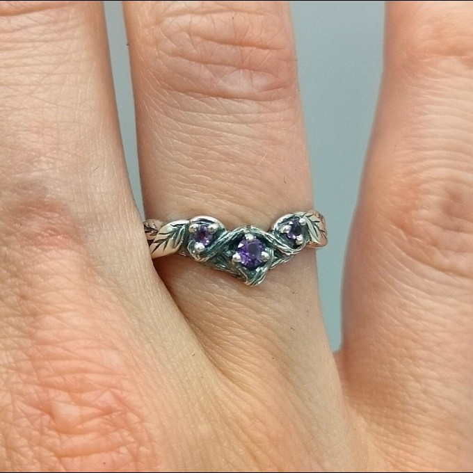 Delicate Silver Ring with Sapphire Petal Design