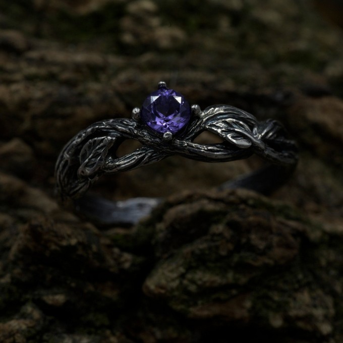 Twilight Bloom: Sterling Silver Ring with a Radiant Amethyst
