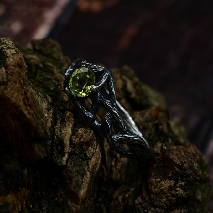 Forest's Embrace: Gothic Sterling Silver Ring with an Enchanted Olivine