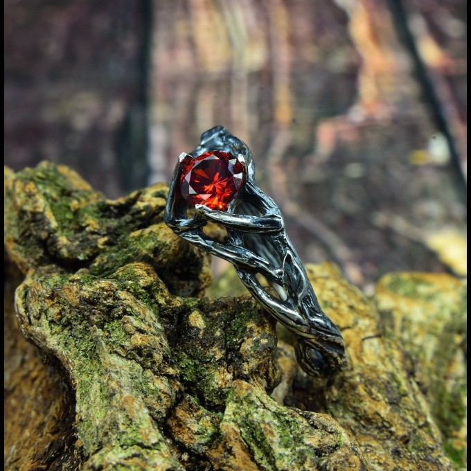 Elegant Gothic Ring with Garnet Gemstone
