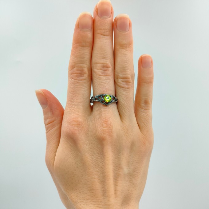 Forest Enchantment: Gothic Sterling Silver Ring with Vibrant Olivine