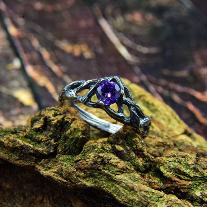 Gothic Amethyst Ring with Elegant Nature-Inspired Design