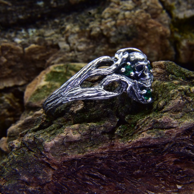 Bold Gothic Skull Ring with Emerald Details