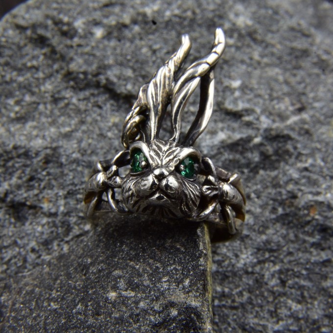 Gothic Emerald Ring with Enchanted Flame Motif