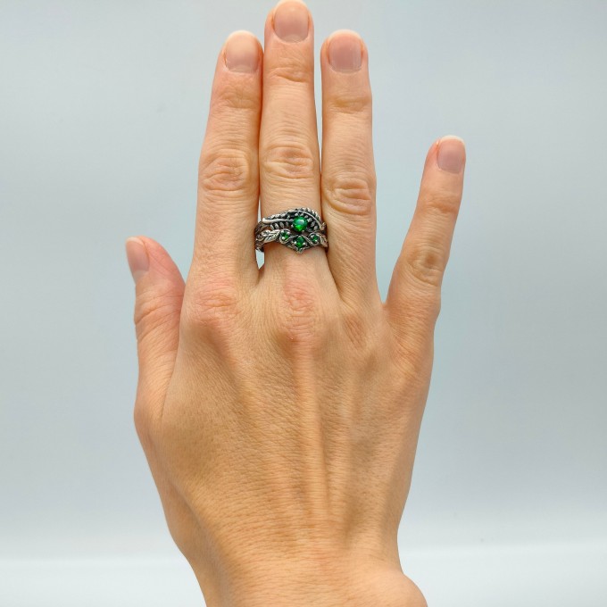 Gothic Emerald Ring with Intricate Leaf and Vine Design