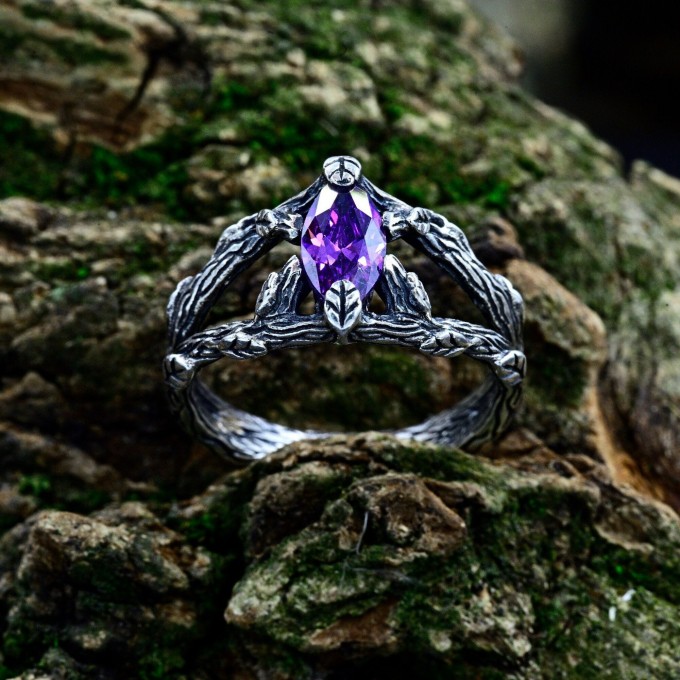 Gothic Amethyst Ring with Intricate Silver Craftsmanship
