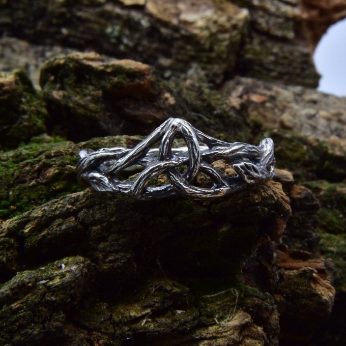 Woven Eternity: Gothic Sterling Silver Ring with Celtic Knotwork