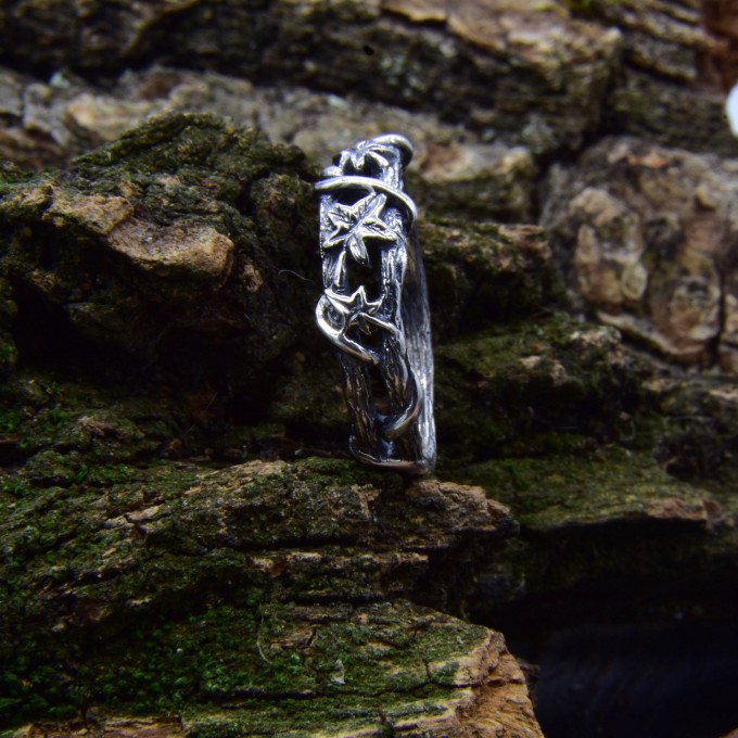 Handcrafted Silver Ring with Detailed Natural Motifs