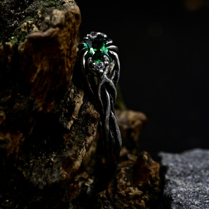 Handcrafted Emerald Ring with Dark Forest Design