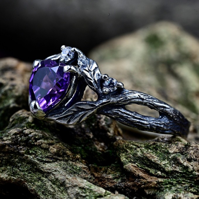 Embrace of Shadows: Gothic Sterling Silver Ring with Mystical Amethyst