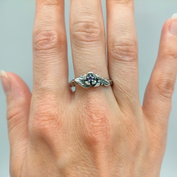 Gothic Floral Silver Ring with Amethyst Gemstone