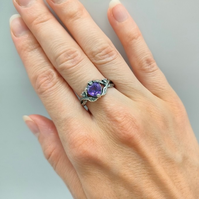 Embrace of Shadows: Gothic Sterling Silver Ring with Mystical Amethyst