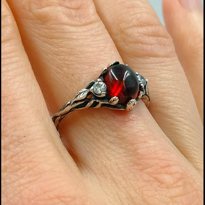 Elegant Gothic Ring with Moonstone Gemstone