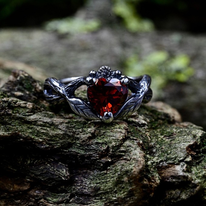Heart of Ember: Gothic Sterling Silver Ring with Fiery Garnet