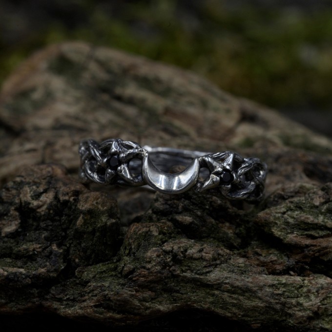 Gothic Silver Ring Featuring Black Onyx and Moon Motif