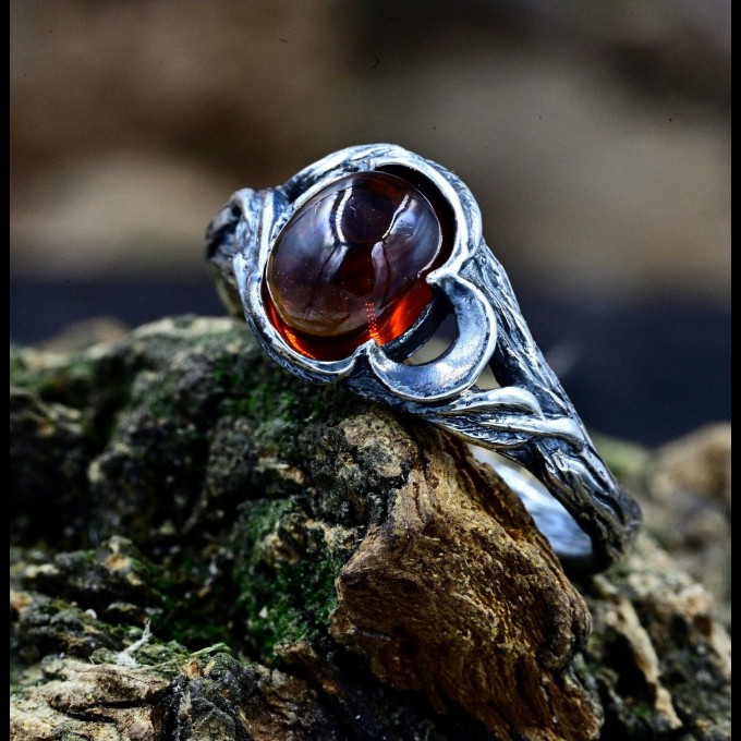 Gothic Garnet Ring with Enchanted Flame Design