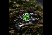 Peridot branch ring, Sterling silver twig ring with peridot, Unique wild forest ring, Nature inspired engagement ring