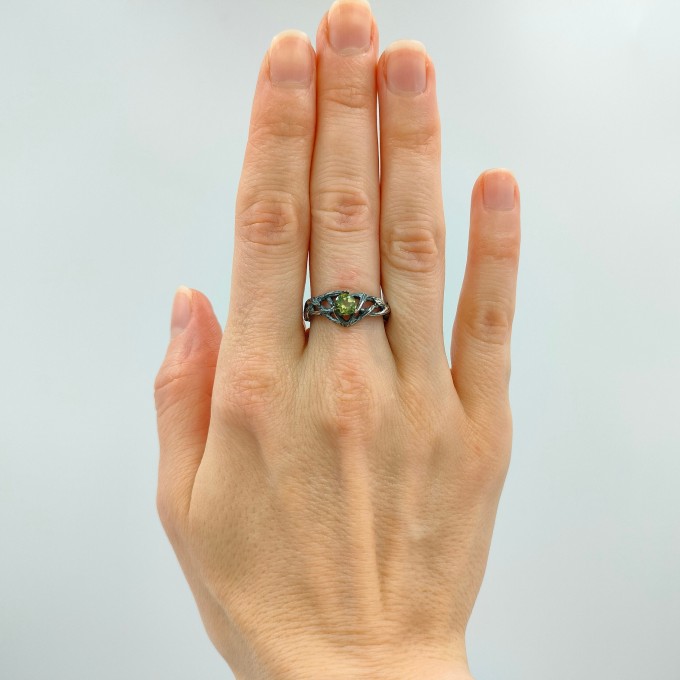 Forest's Embrace: Gothic Sterling Silver Ring with an Enchanted Olivine