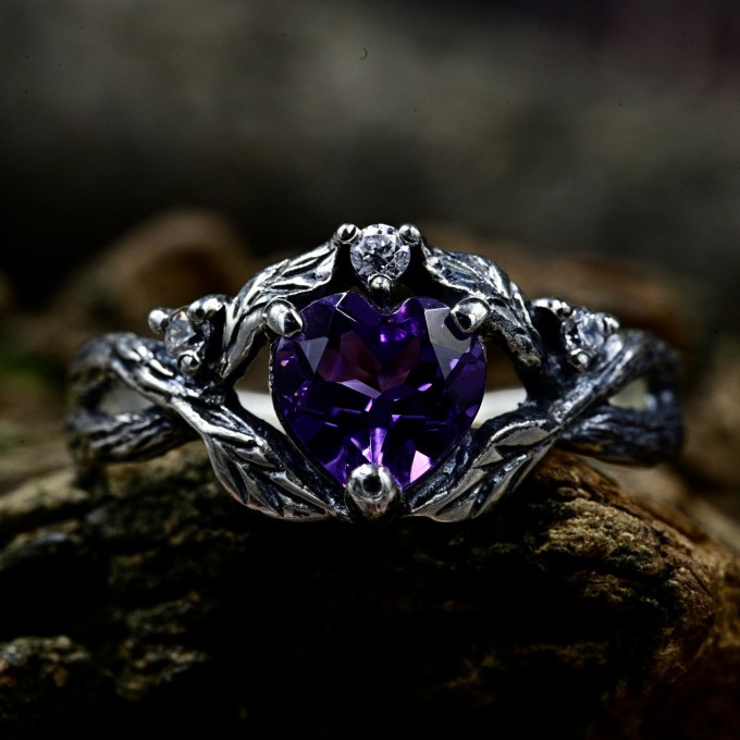 Embrace of Shadows: Gothic Sterling Silver Ring with Mystical Amethyst