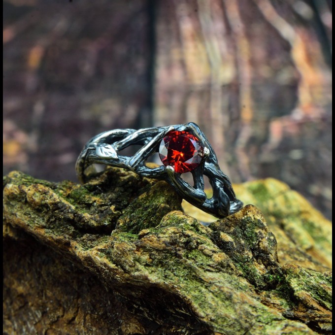 Elegant Gothic Ring with Garnet Gemstone
