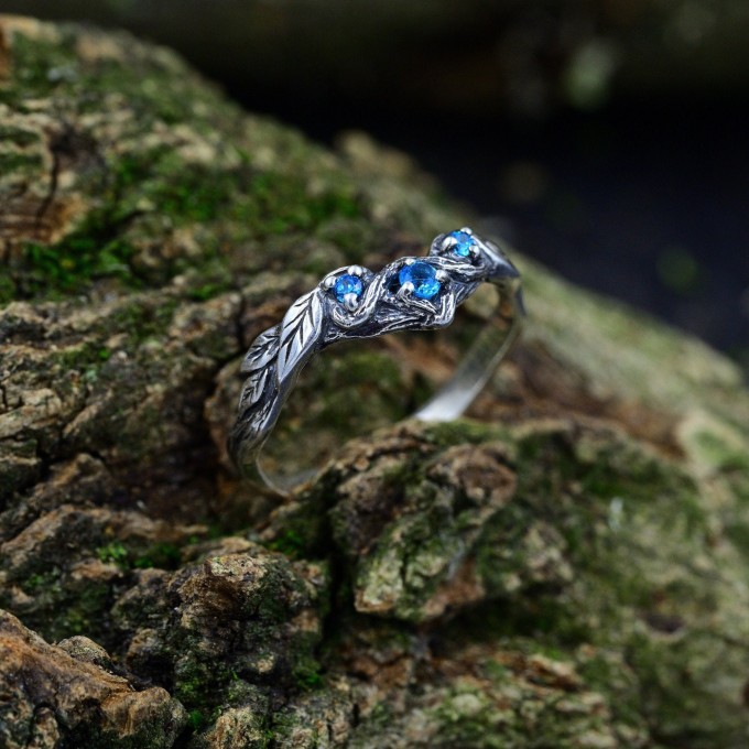 Delicate Silver Band with Twisting Aquamarines