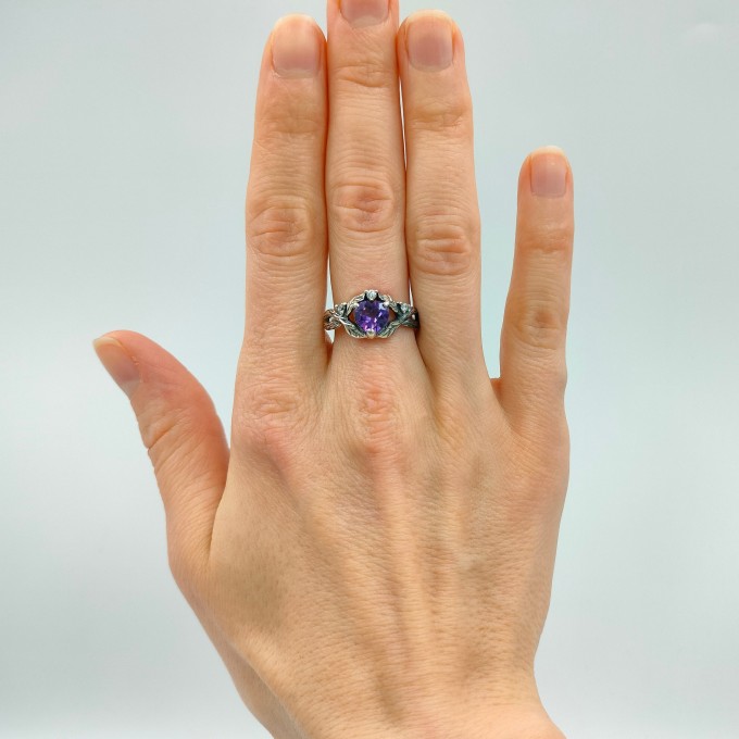 Forest Majesty: Sterling Silver Ring with a Radiant Emerald