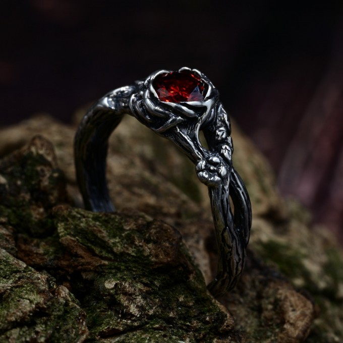 Gothic Silver Ring with Garnet and Intricate Design
