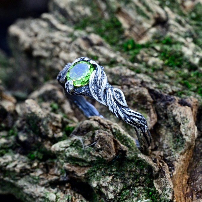 Gothic Peridot Ring with Mystical Leaf Motif