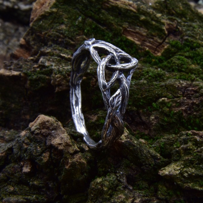 Woven Eternity: Gothic Sterling Silver Ring with Celtic Knotwork