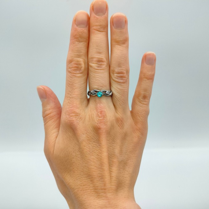 Elegant Gothic Ring with Peridot Gemstone