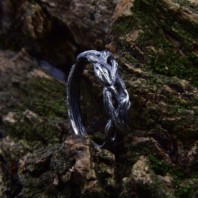Whispering Woods: Gothic Sterling Silver Twig Ring