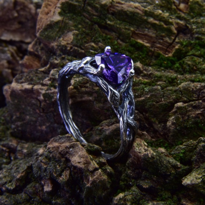 Gothic Amethyst Ring with Intricate Twisting Design