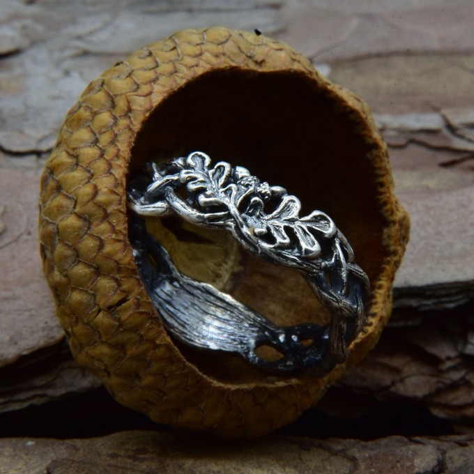 Gothic Silver Ring with Celtic Knot Motif