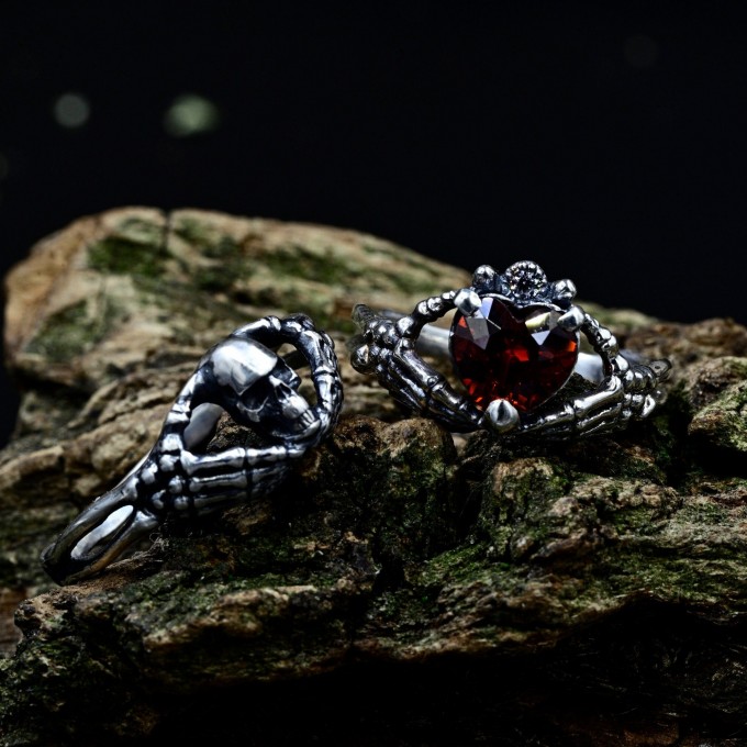 Dark Gothic Silver Ring with Skull and Garnet
