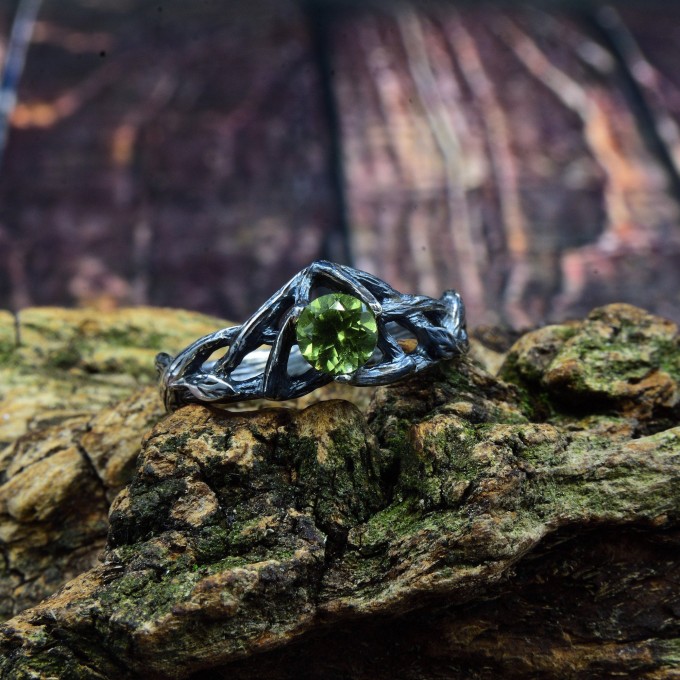 Enchanted Gothic Peridot Ring with Leaf Motif
