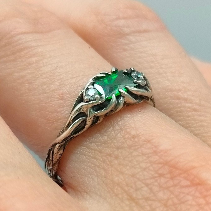 Handcrafted Emerald Ring with Dark Forest Design