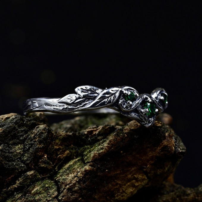 Forest's Whisper: Gothic Sterling Silver Ring with Emerald Accents
