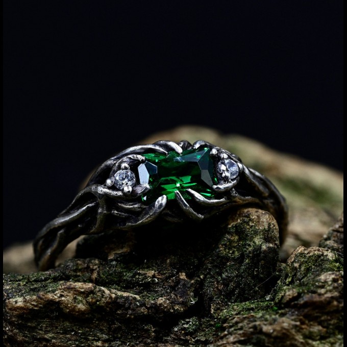 Handcrafted Emerald Ring with Dark Forest Design