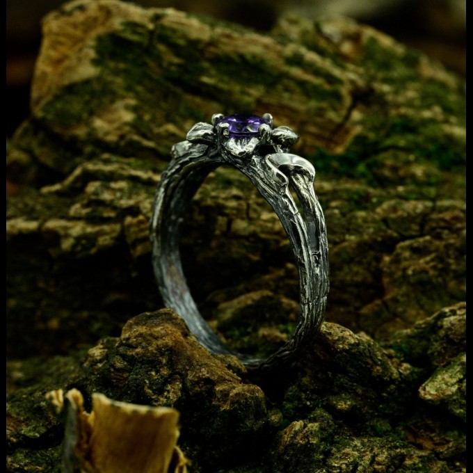 Gothic Amethyst Ring with Enchanted Leaf Design