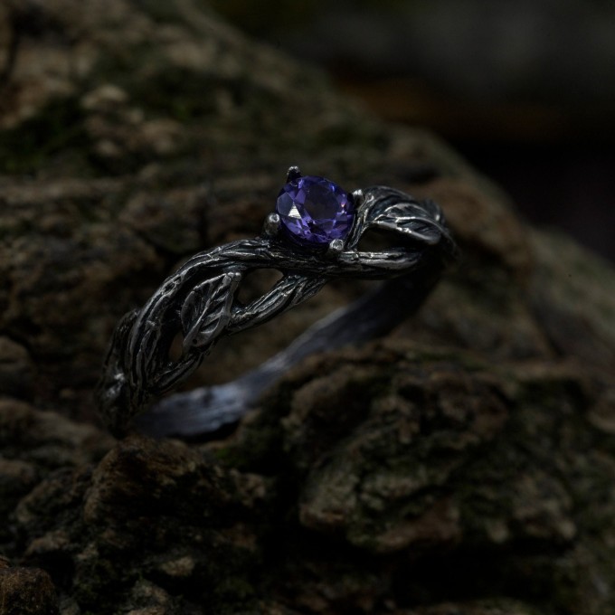 Enchanted Bloom: Gothic Sterling Silver Ring with Amethyst Accent