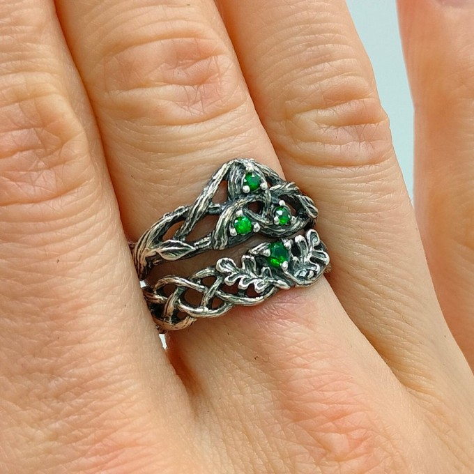 Gothic Emerald Ring with Intricate Nature Motif