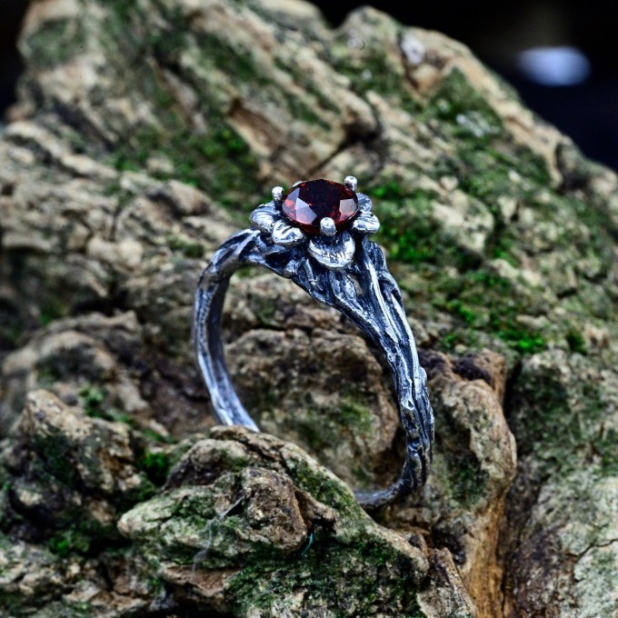 Intricate Gothic Ring with Garnet Gemstone|Unique Jewelry for Women